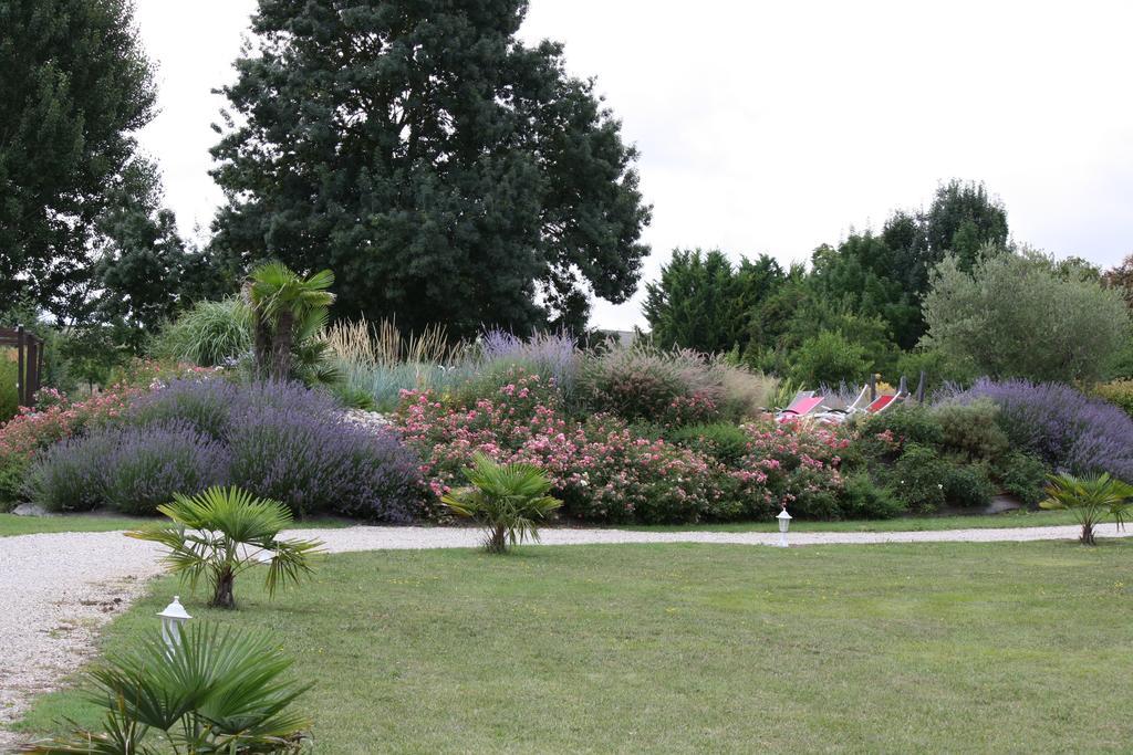 Domaine 3 Soleils Bed & Breakfast Labastide-de-Levis Bagian luar foto